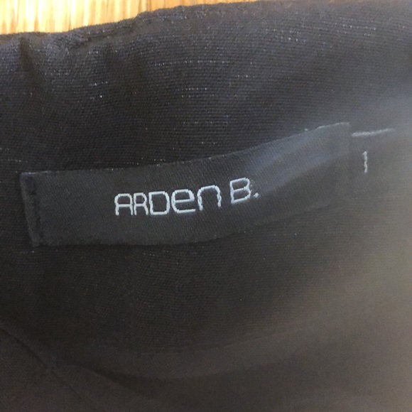 🍾 HOST PICK 🍾 🖊 Arden B Black Schoolgirl Skirt 🖊 - Picture 3 of 7